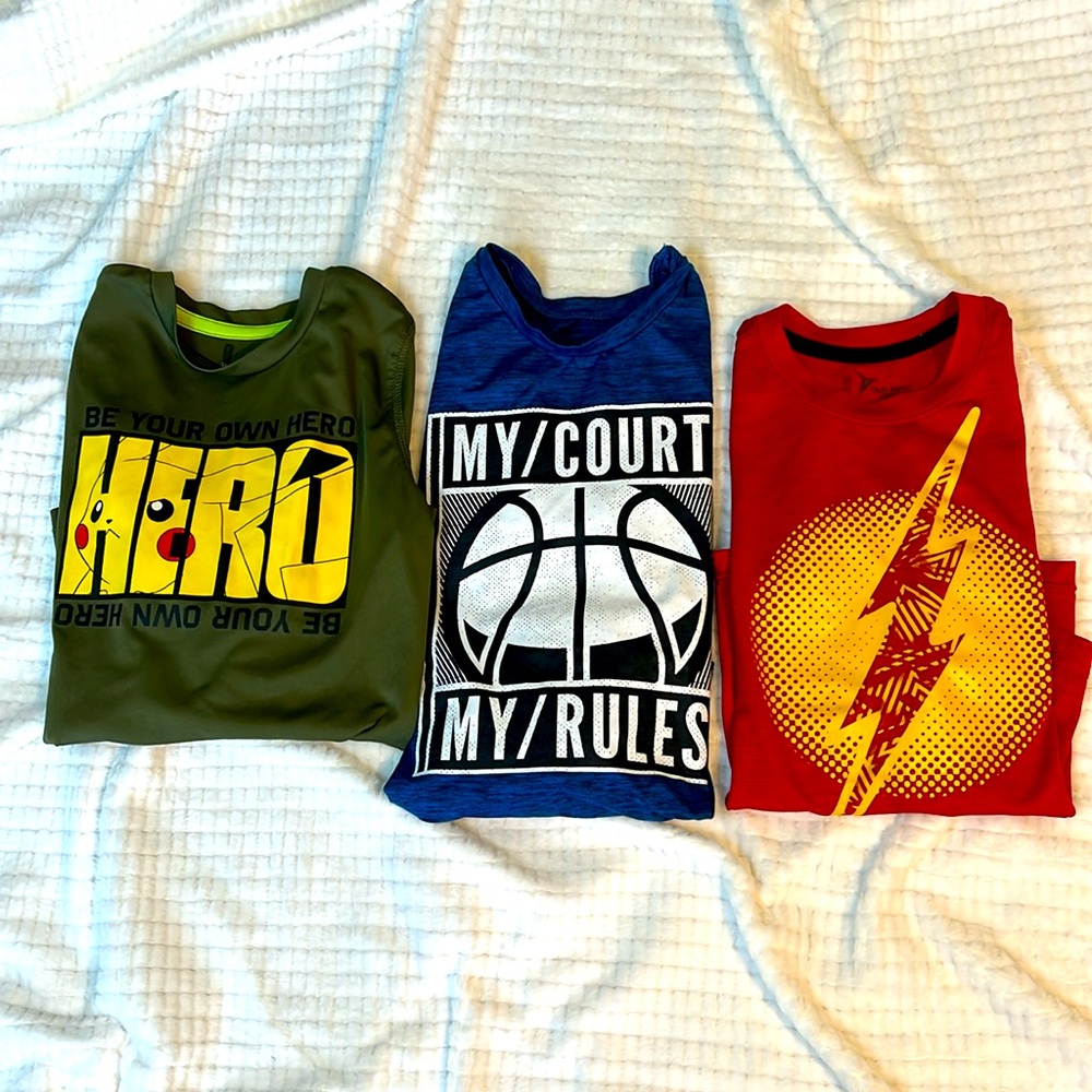 Lot of 3 size 6 Boys long sleeve active tops. Pokémon, Flash, Basketball boys